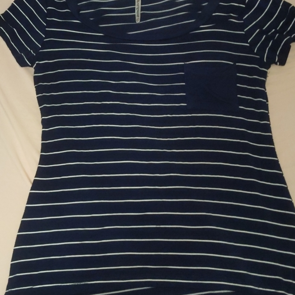Splash, Size Medium, Striped Tshirt